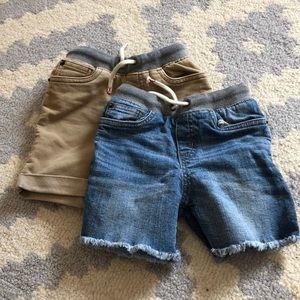 Cat and Jack boys shorts size 2T